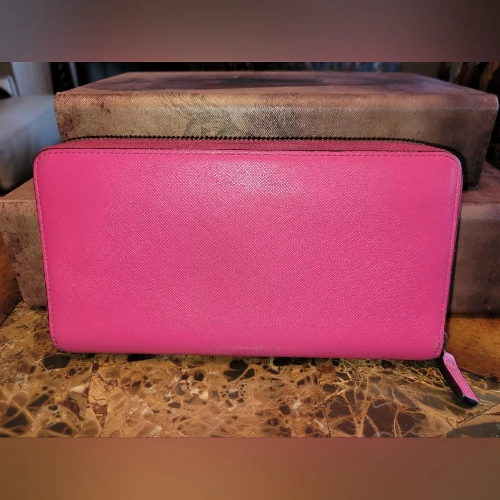 MCM long zip around wallet - Picture 4 of 8